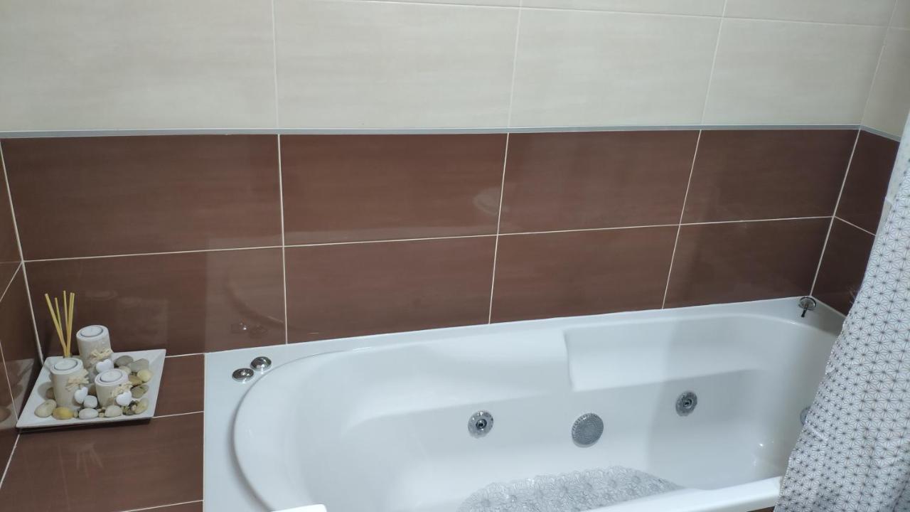 Appartamento Os Reloxos Mondariz-Balneario Esterno foto